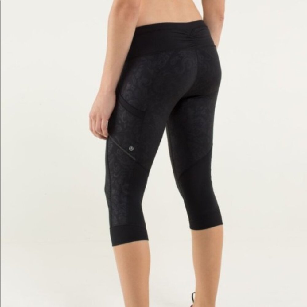 Lululemon Run For Fun CAMO *Full-On Luxtreme- REFLECTIVE details SIZE 6